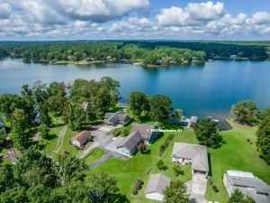Beautiful Home on Lake Sinclair